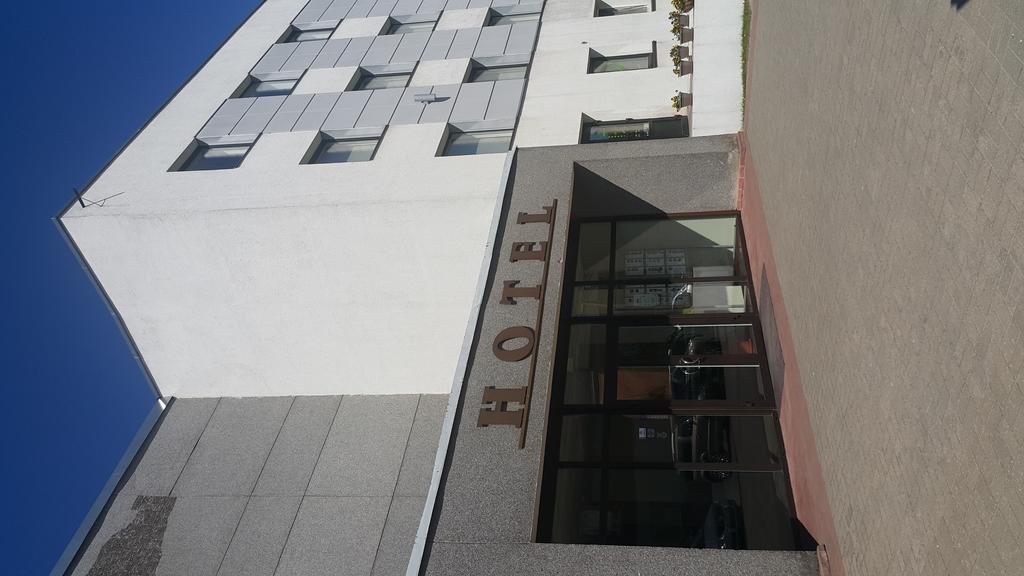 Hotel Gulbene Buitenkant foto